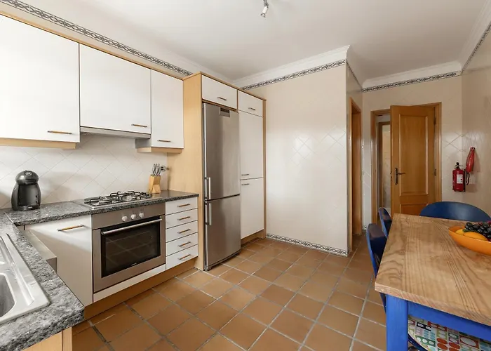Апартаменты Casa Da Amoreira (Leiria)